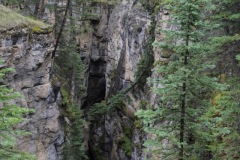 Maligne-Canyon-Jasper-National-Park12